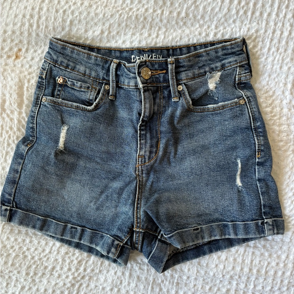 Denizen from Levi's Women's Classic Blue Jean Shorts